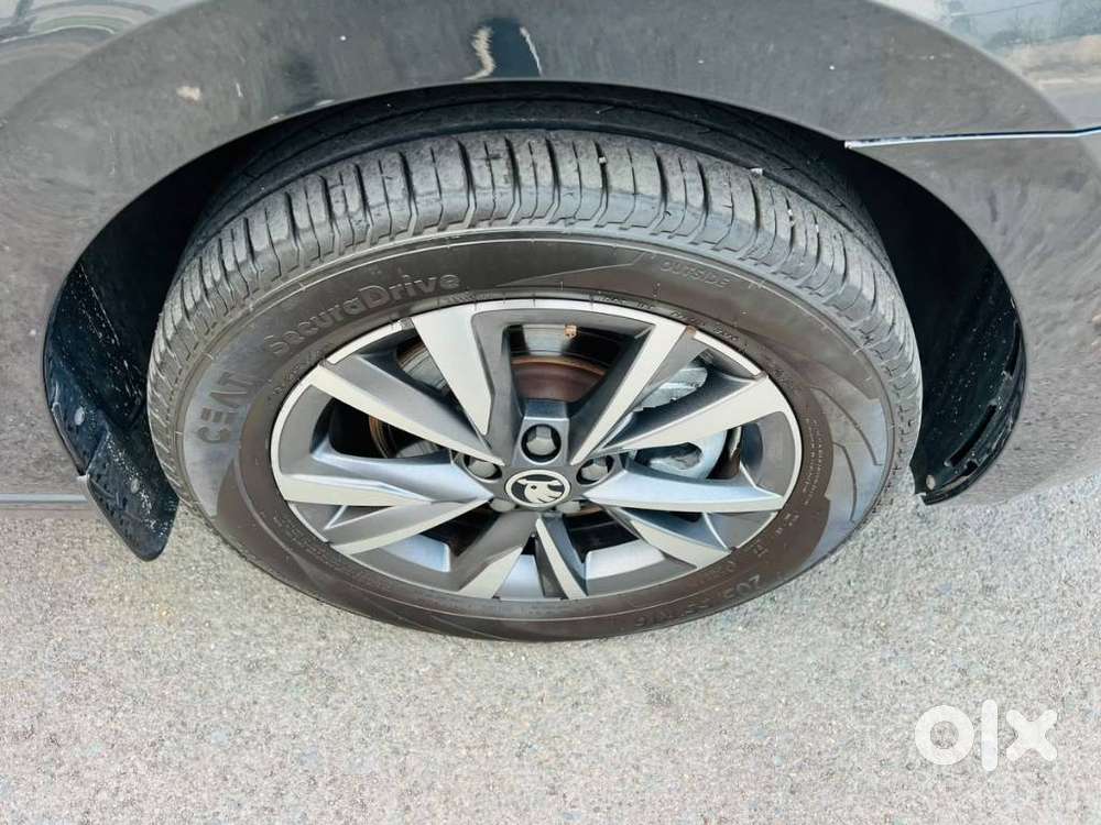 Skoda Slavia 1.5 Tsi Style At, 2022, Petrol