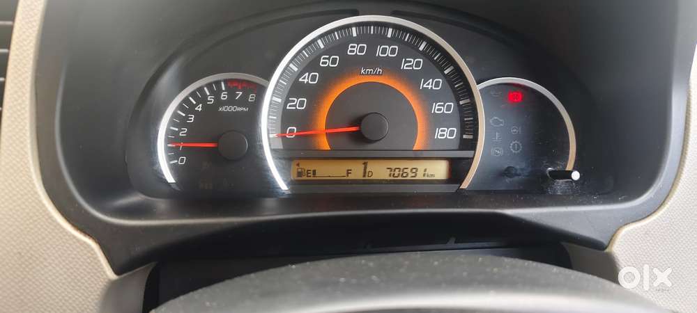 Maruti Suzuki Wagon R Amt Vxi, 2016, Petrol