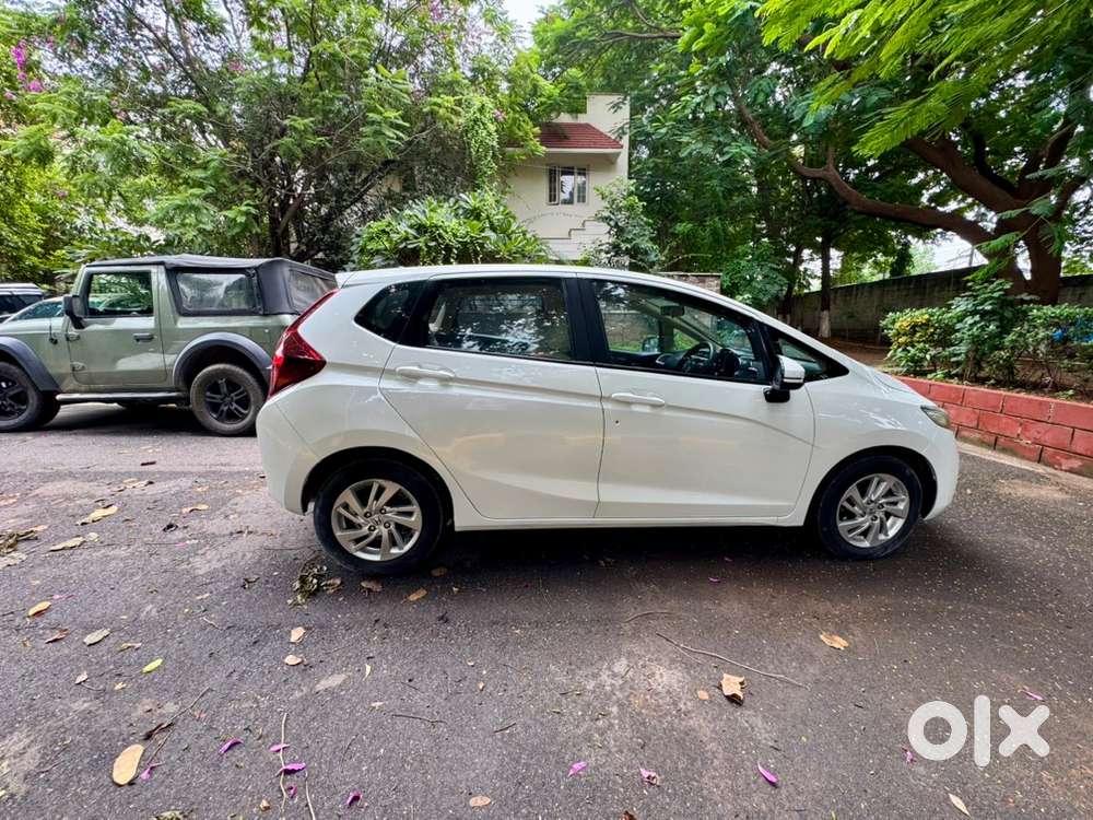 2016 Honda Jazz 1.2 V Cvt Petrol Automatic | 57,500 Km | Kokapet