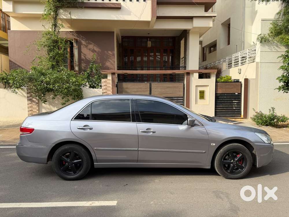 Honda Accord 2.4 Manual, 2004, Petrol