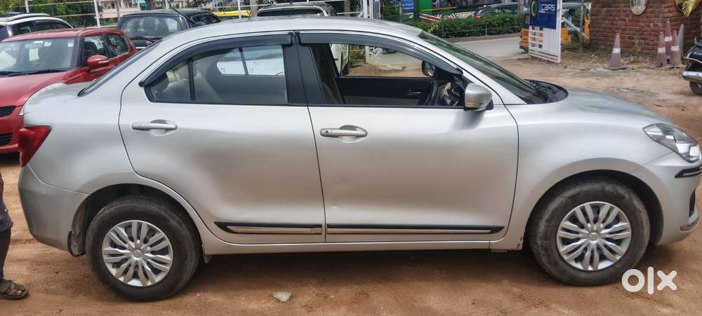 Maruti Suzuki Swift Dzire Vxi Regal Limited Edition Amt, 2019, Petro..