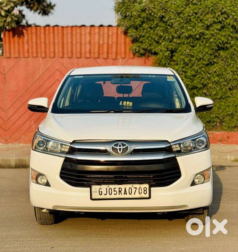 Toyota Innova Crysta 2.4 V 8 Str, 2017, Diesel