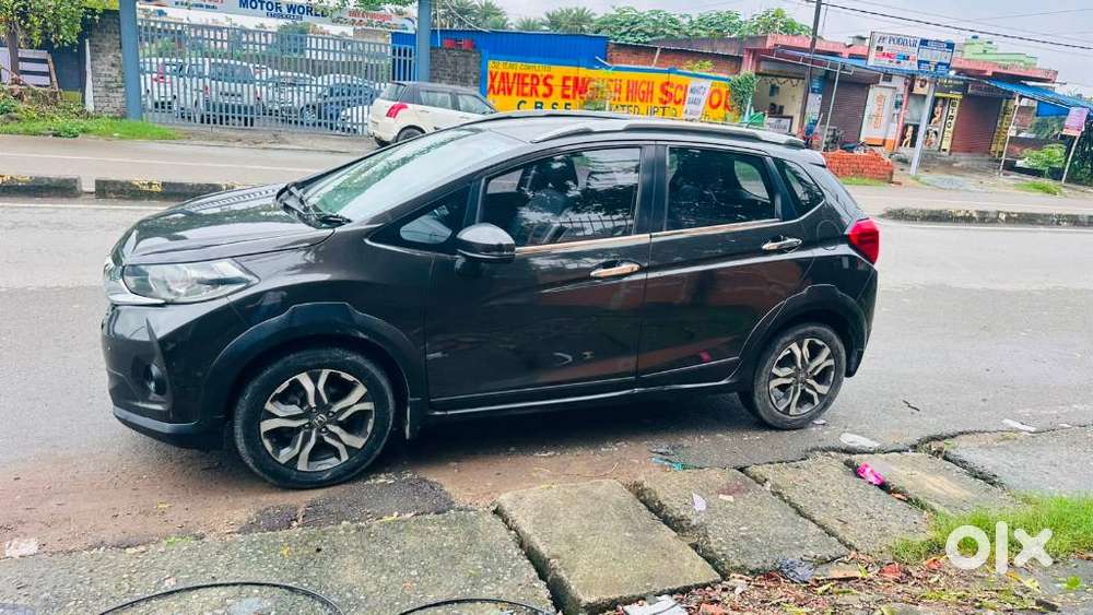 Honda Br-v Style Edition Vx, 2018, Petrol