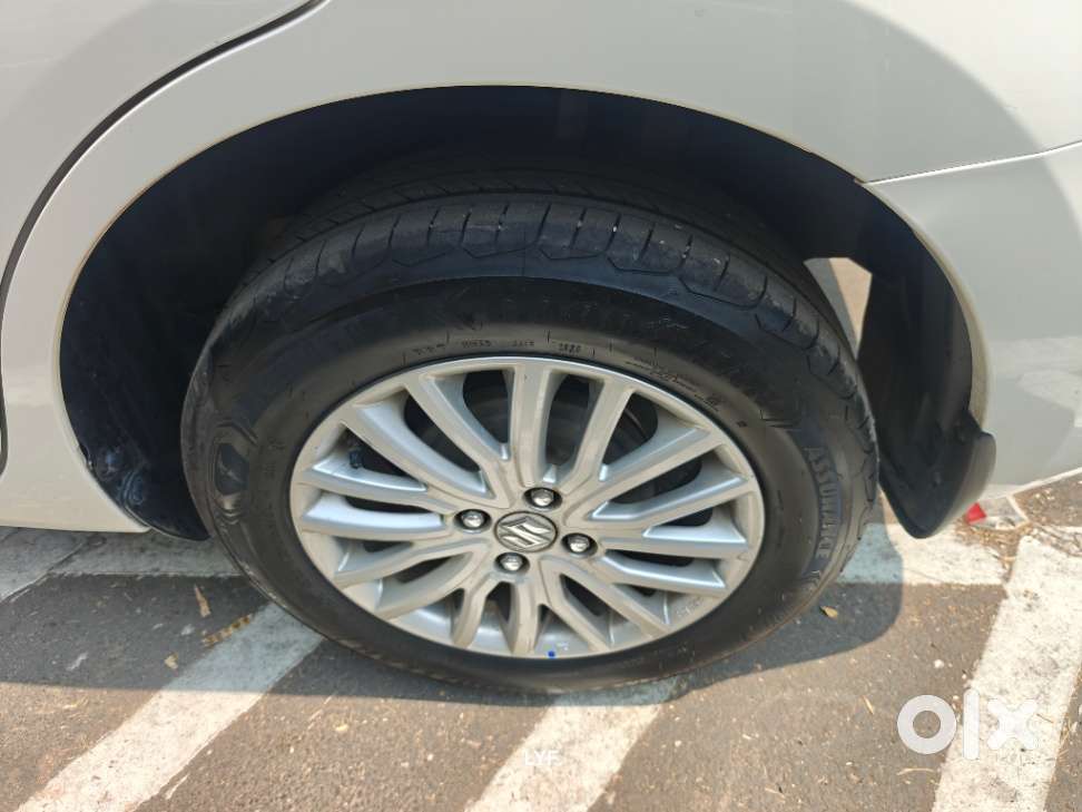 Maruti Suzuki Swift Dzire Amt Zxi, 2021, Petrol