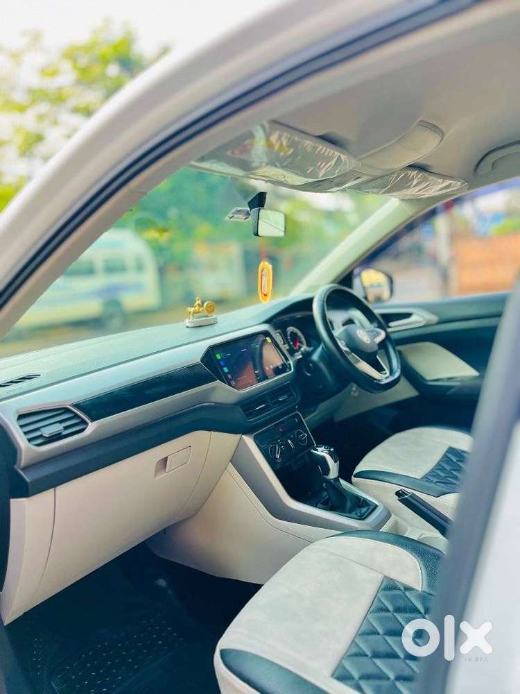 Volkswagen Taigun 1.0 Tsi Highline At, 2025, Petrol