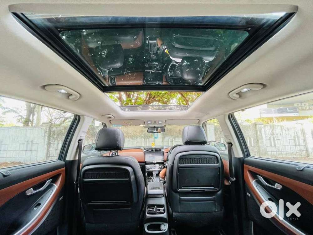 Hyundai Alcazar Signature (o) 6 Str 1.5 Petrol Dct, 2023, Petrol