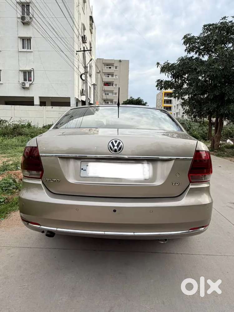 Volkswagen Vento Diesel, 2015 Model // Highline Topend // 113500 Km
