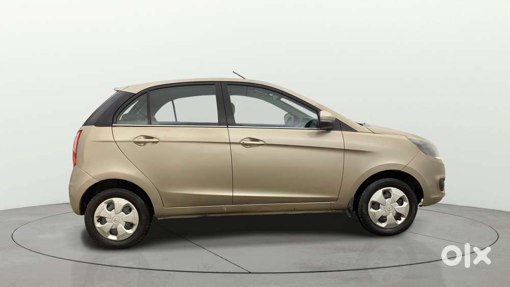 Tata Bolt Revotron Xm, 2015, Petrol
