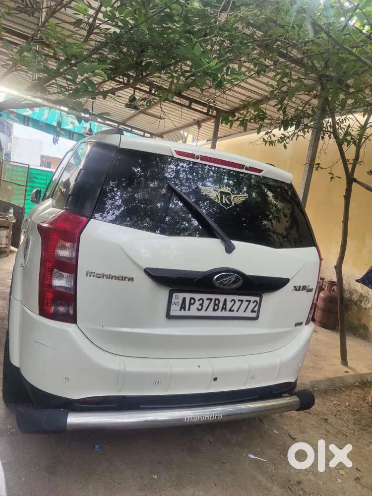 Mahindra Xuv500 Diesel 2016 With 114500 Km
