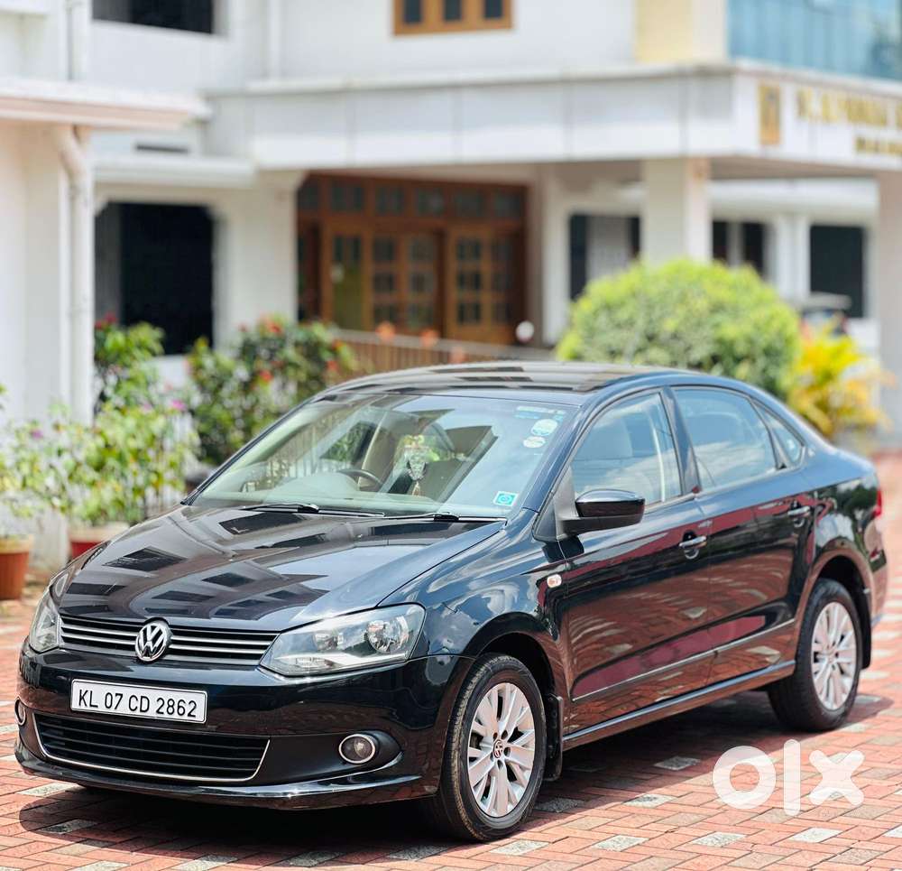 Volkswagen Vento 1.5 Highline Plus At 16 Alloy, 2015, Petrol