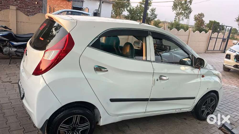 Hyundai Eon 2012 Petrol 70000 Km Driven