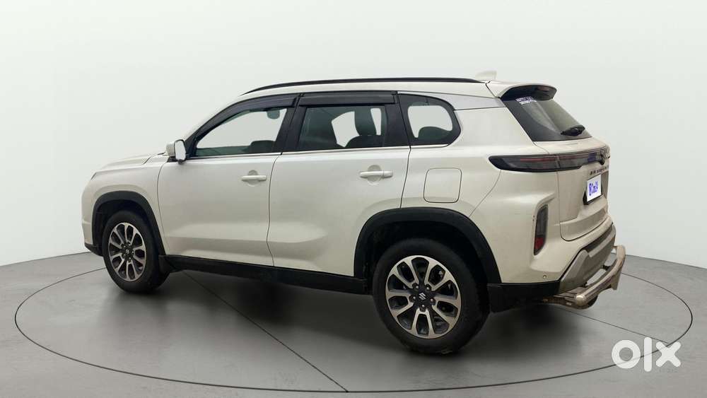 Maruti Suzuki Grand Vitara 1.5 Alpha Smart Hybrid At, 2023, Petrol