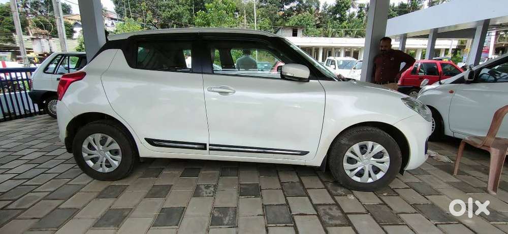 Maruti Suzuki Swift Vxi, 2021, Petrol