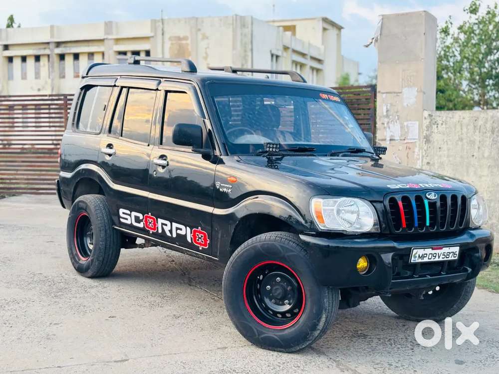 Mahindra Scorpio Classic 2005