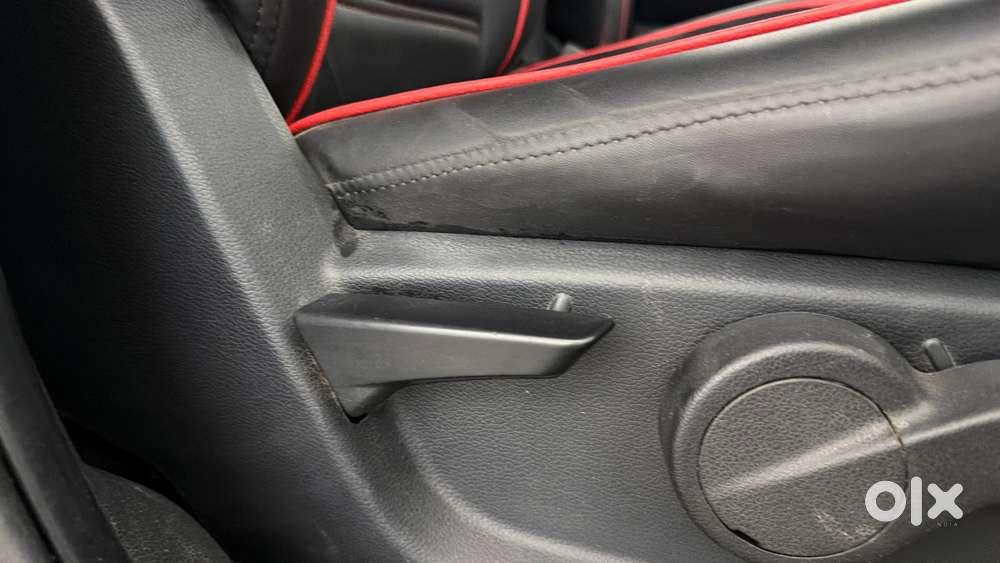 Mahindra Thar Lx 4-str Hard Top At, 2021, Petrol