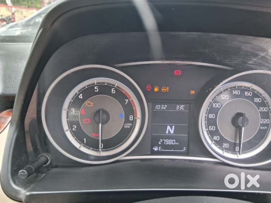 Maruti Suzuki Dzire 1.2 Zxi Amt, 2019, Petrol
