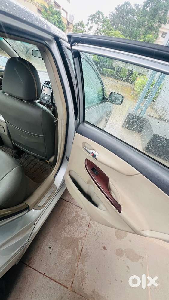 Toyota Corolla Altis 2012 Diesel Manual
