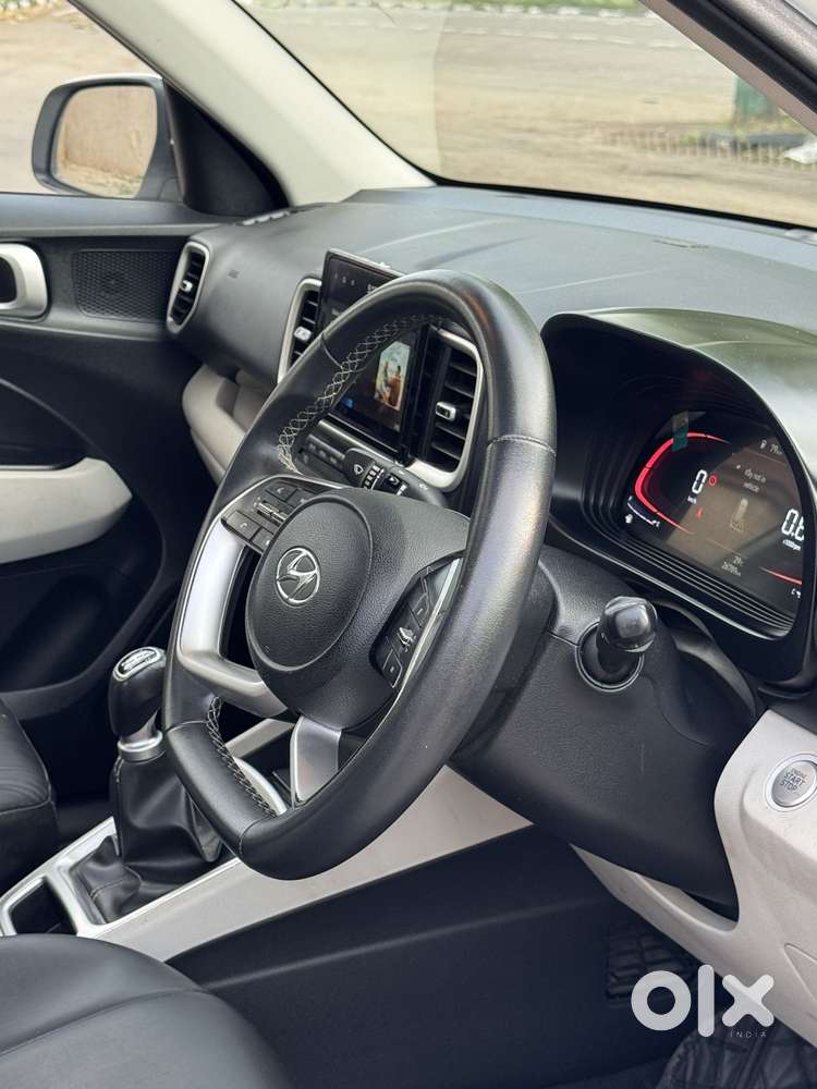 Hyundai Venue Sx 1.2 Mt Knight Edition, 2022, Petrol