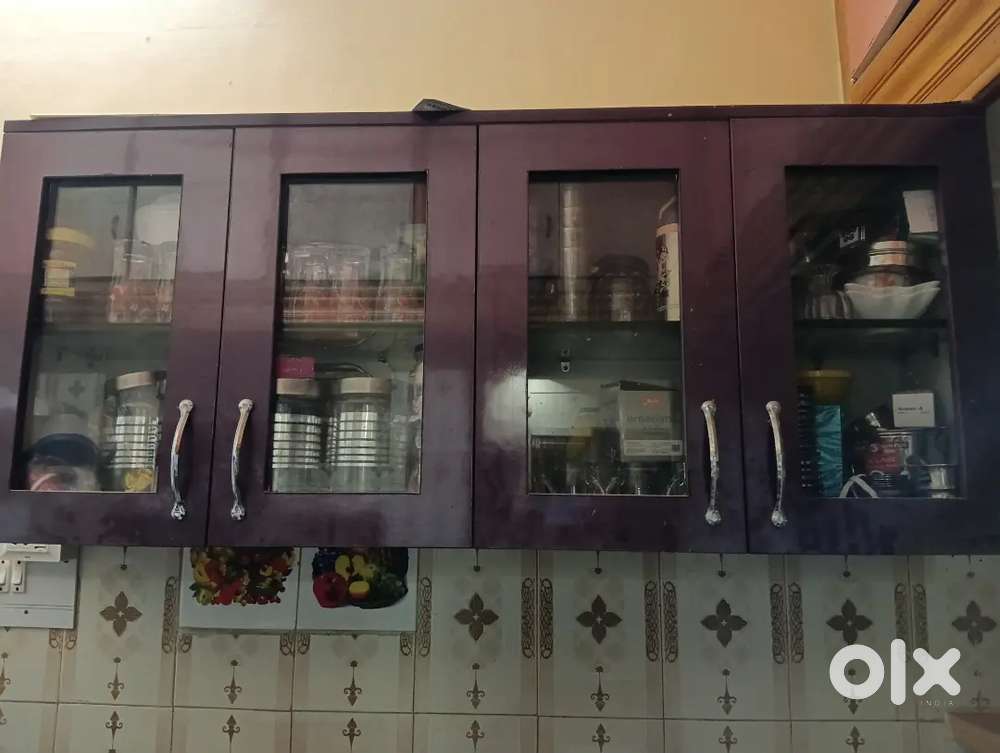 Kitchen cabinet