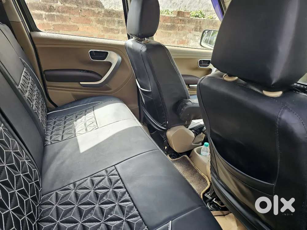 Mahindra Tuv 300 2016 Diesel 57600 Km Driven