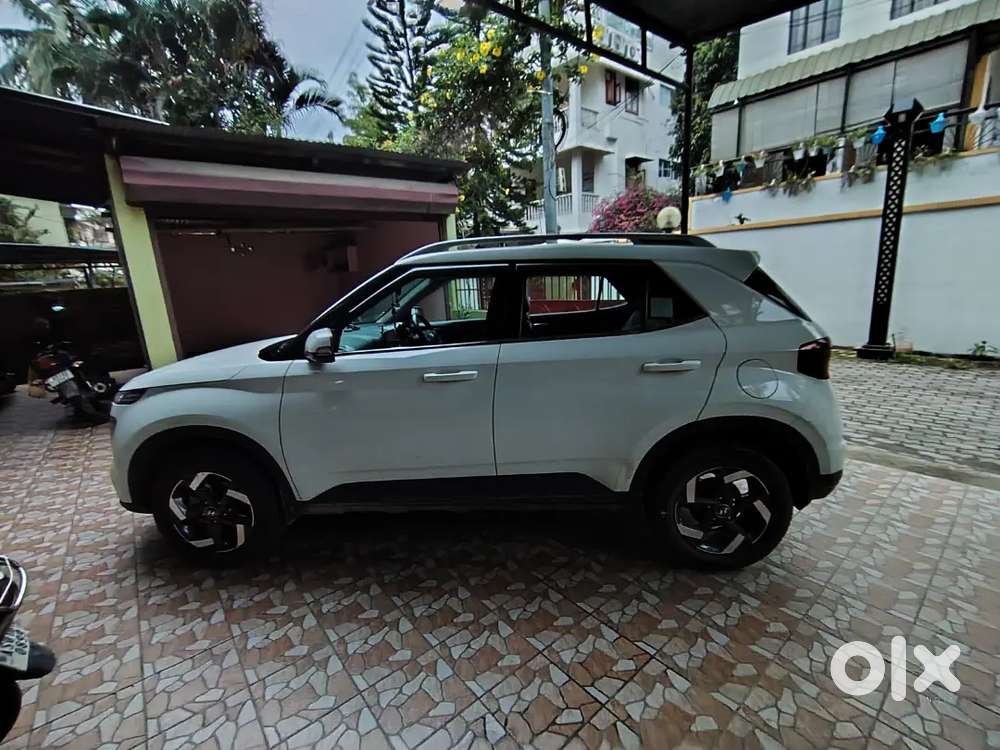 Hyundai Venue Turbo Manual 2019