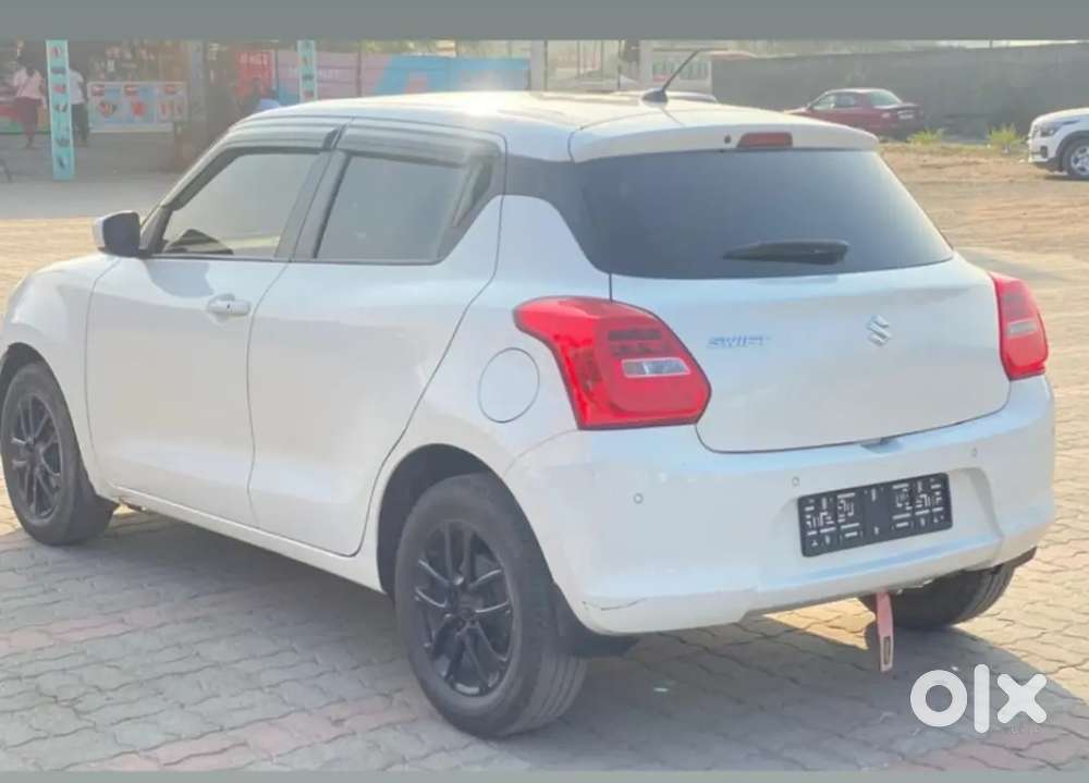Maruti Suzuki Swift 2022 Cng & Hybrids 70000 Km Driven
