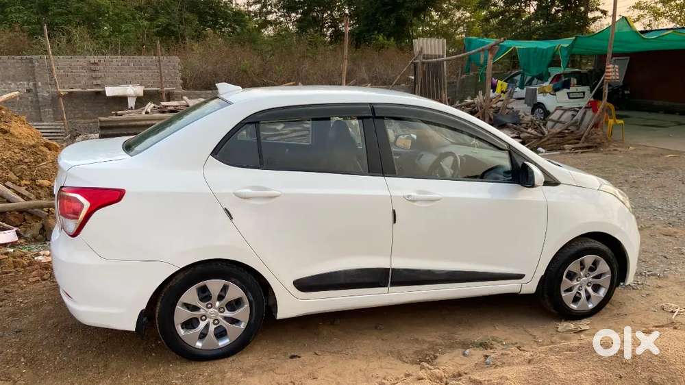 Hyundai Xcent 2015 Petrol Well Maintained