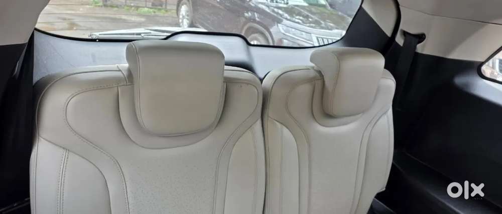 Mahindra Xuv700 2.2 Ax 7 Diesel Mt Str, 2023, Diesel