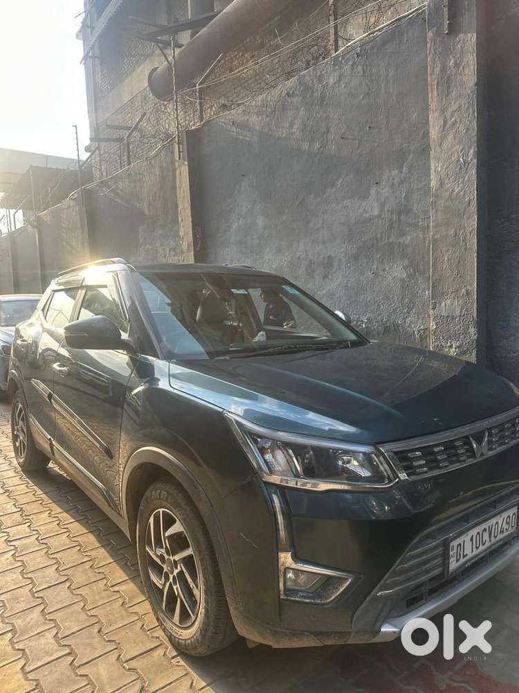 Mahindra Xuv300 2023 Petrol Well Maintained