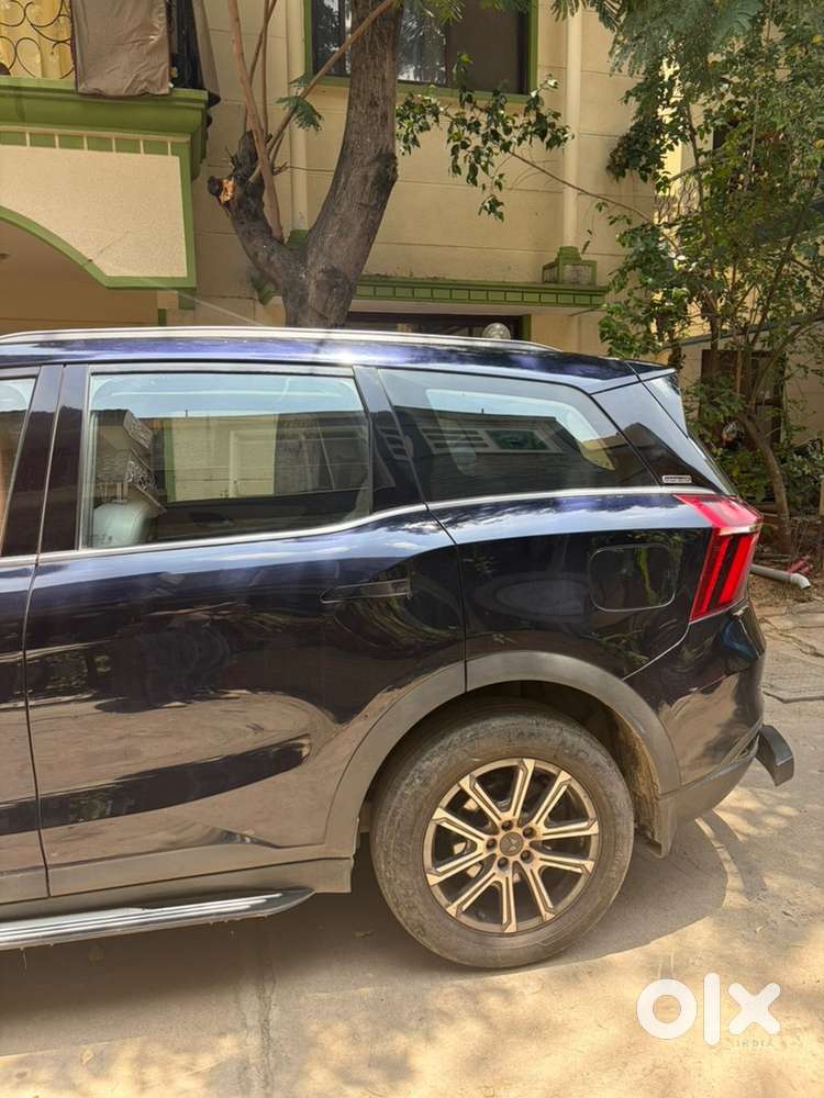 Mahindra Xuv700 2023 Petrol Automatic