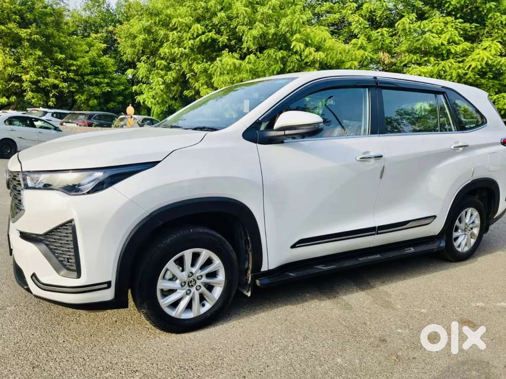 Toyota Innova Hycross, 2026, Petrol