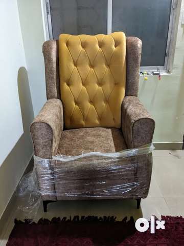 Wing chair deals olx