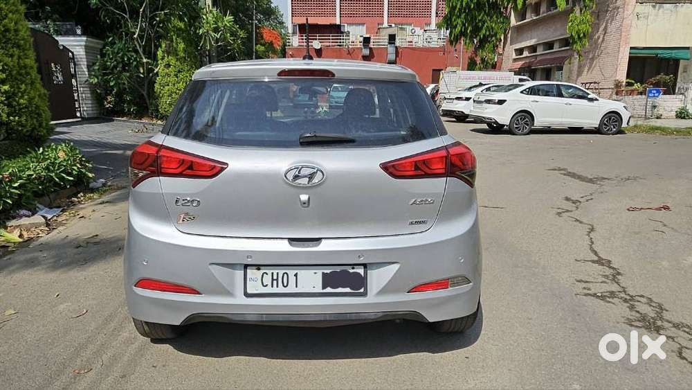 Hyundai I20 1.4 Asta (o) Crdi, 2015, Diesel