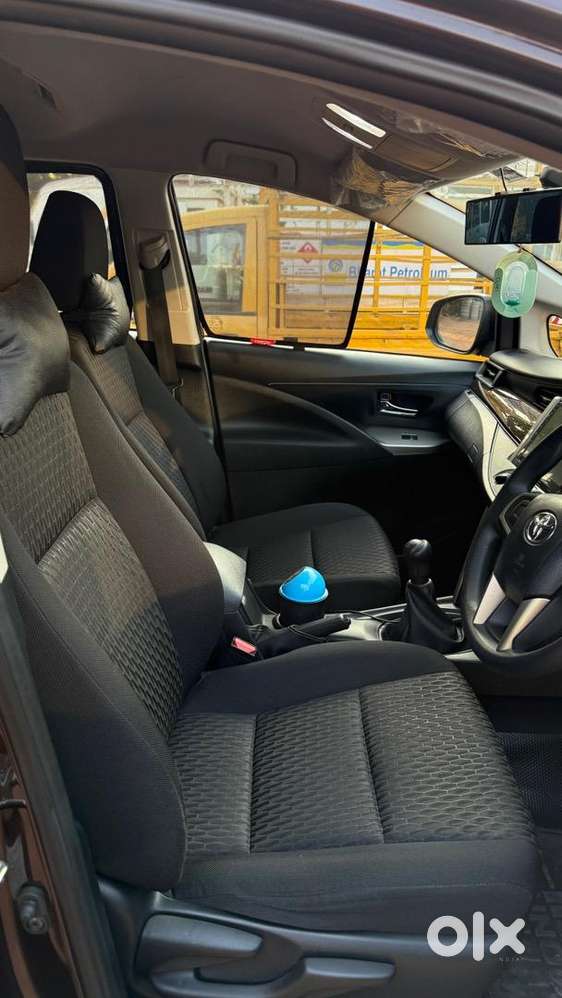 Toyota Innova Crysta 2017 Diesel 32000 Km Driven