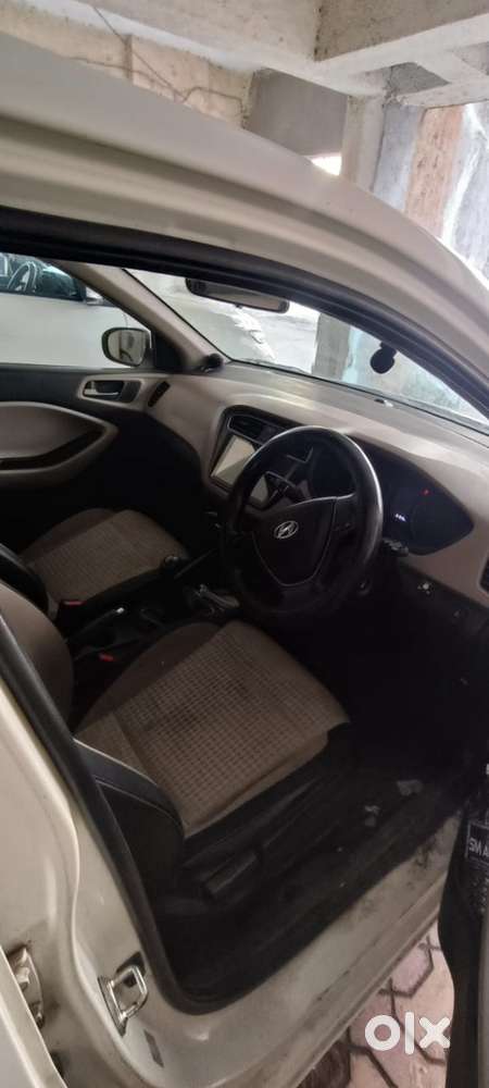 Hyundai Elite I20 2018 Cng & Hybrids 61265 Km Driven