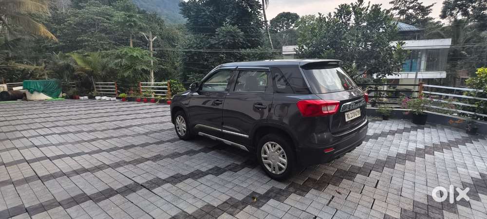 Maruti Suzuki Brezza 1.5 Lxi Smart Hybrid, 2022, Petrol