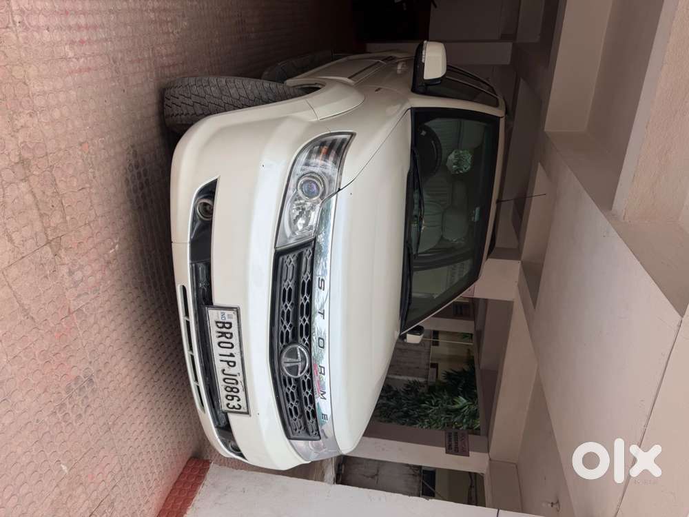 Car Bahut Ache Condition Mein Hai