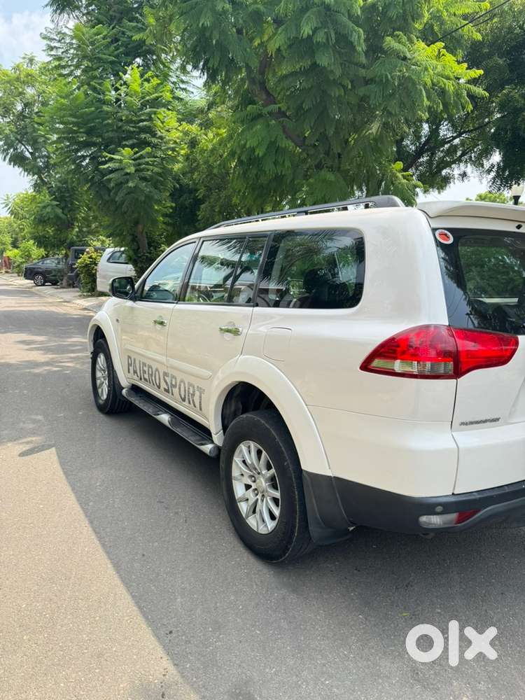 Mitsubishi Pajero Sport 2014