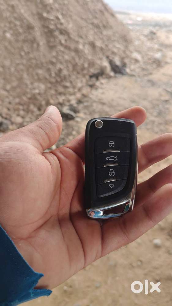 Hyundai I20 2011 Diesel Well Maintained , Life Upto August 2030