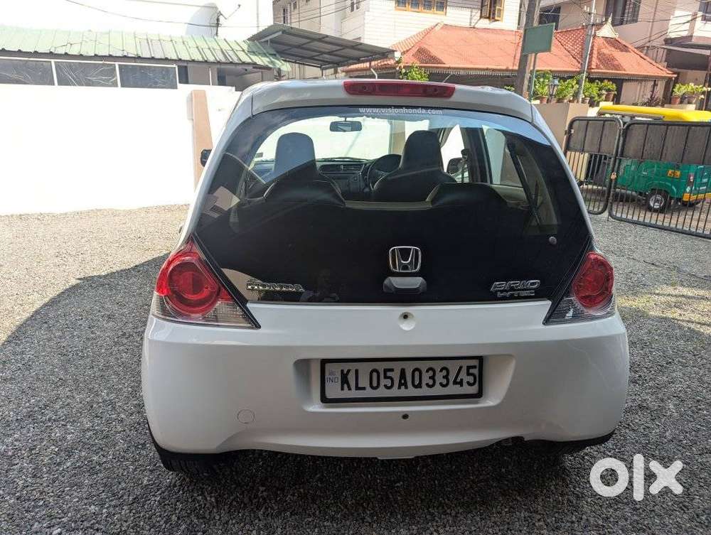 Honda Brio 1.2 E Mt, 2017, Petrol