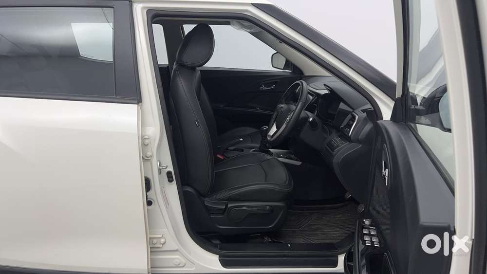 Mahindra Xuv300 W8 Option, 2022, Petrol