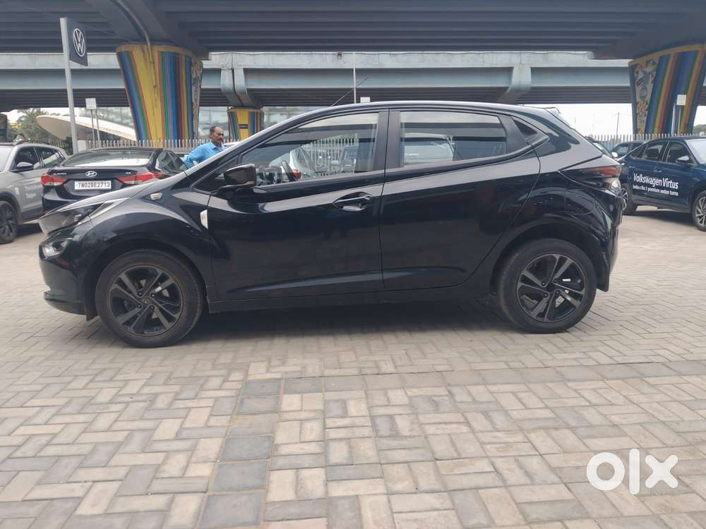 Tata Altroz 1.2 Xz Plus Dark Edition, 2022, Petrol