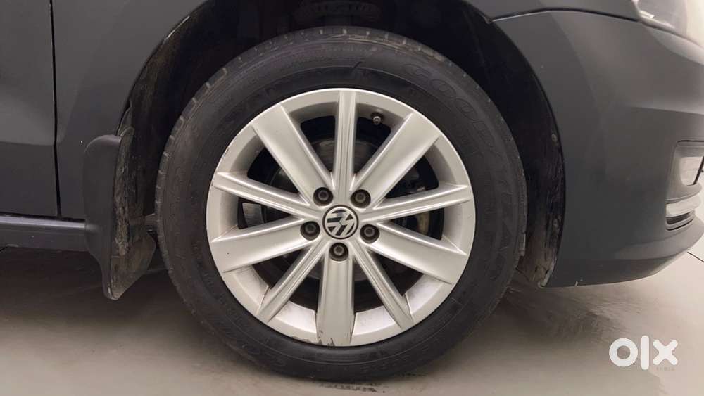 Volkswagen Vento Petrol Highline, 2016, Petrol