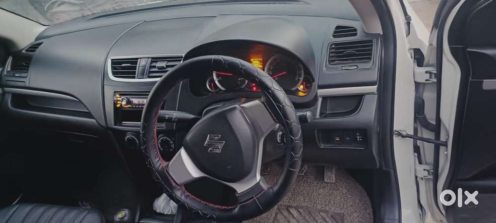 Maruti Suzuki Swift Vxi Optional, 2013, Petrol