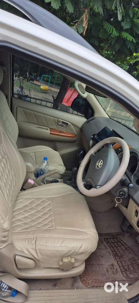 Toyota Fortuner 2010 Diesel Well Maintained