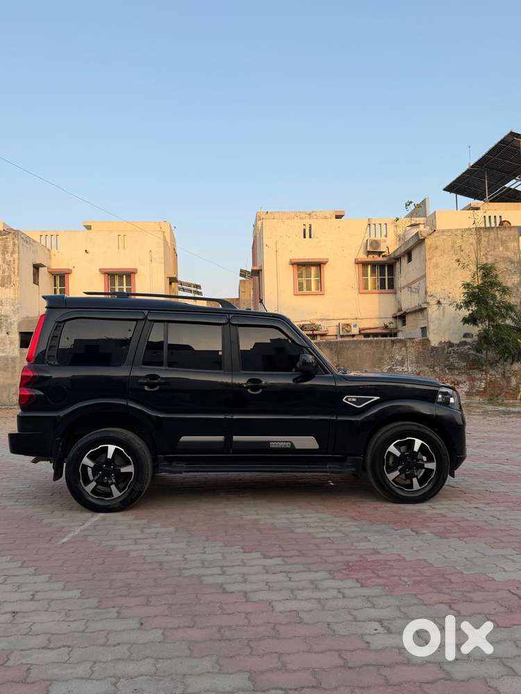 Mahindra Scorpio Classic 2.2 S 11 Mt 7 Cc, 2024, Diesel