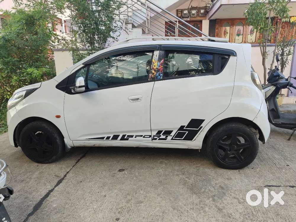 Chevrolet Beat 2011 Petrol