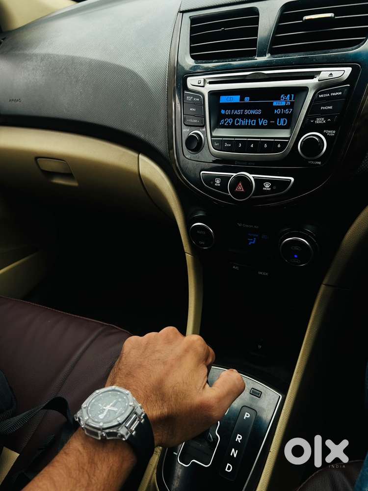 Hyundai Fluidic Verna 2015
