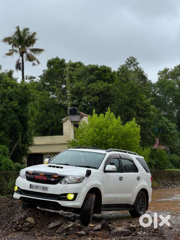 Toyota Fortuner 2015 Diesel Well Maintained