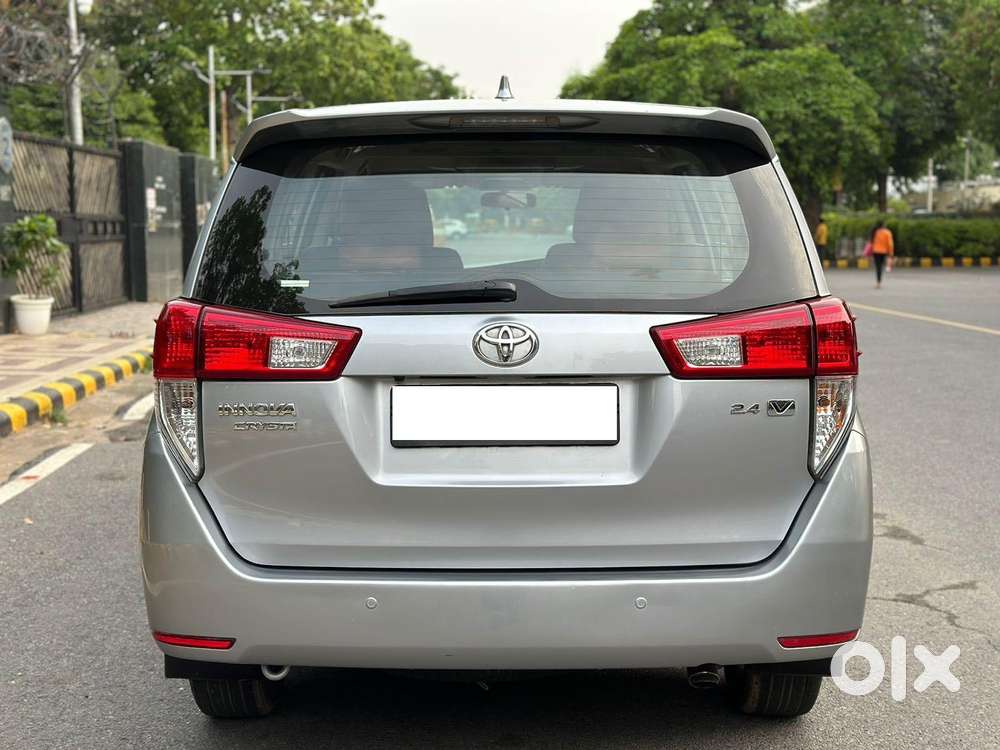 Toyota Innova Crysta